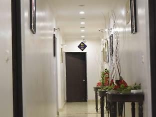 21 Milestone Hotel & Resort Yeni Delhi Dış mekan fotoğraf